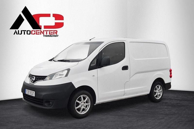 Vit Begagnad 2015 Nissan NV200 Van | 58 900 kr (Marknadspris) - Bild 1/4