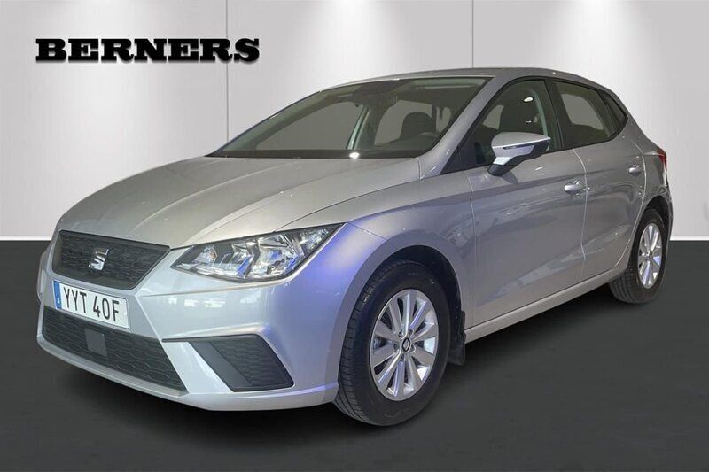 Silver Begagnad 2021 Seat Ibiza Style Halvkombi | 159 900 kr (Marknadspris) - Bild 1/4