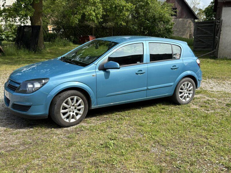 Begagnad 2004 Opel Astra Sedan | 35 000 kr - Bild 1/1