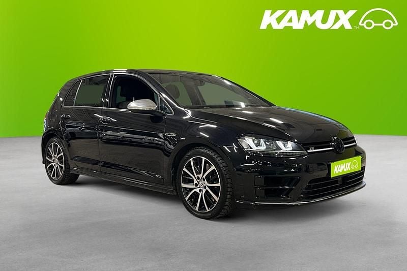 Begagnad VW Golf VII R 301 HK (221 kW) 2017 Svart Halvkombi