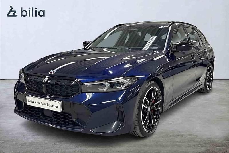 Blå Begagnad 2023 BMW M340 M Sport Sedan | 599 900 kr (Marknadspris) - Bild 1/1