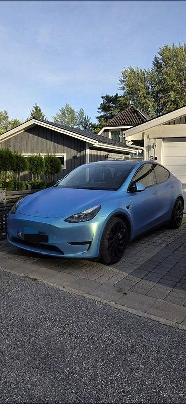 Begagnad 2022 Tesla Model Y Performance SUV | 420 000 kr - Bild 1/4
