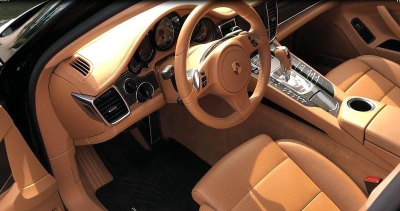 Begagnad Porsche Panamera GTS Sport 430 HK (316 kW) 2013 Sedan