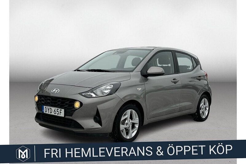 Grå Begagnad 2022 Hyundai i10 Essential Halvkombi | 149 900 kr (Bra pris) - Bild 1/4