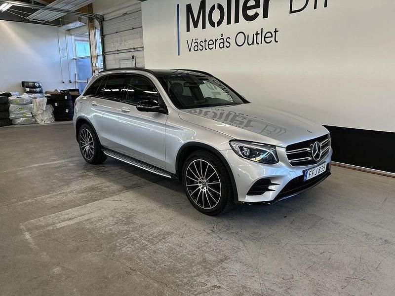 Silver Begagnad 2019 Mercedes GLC220 AMG SUV | 309 000 kr (Marknadspris) - Bild 1/4