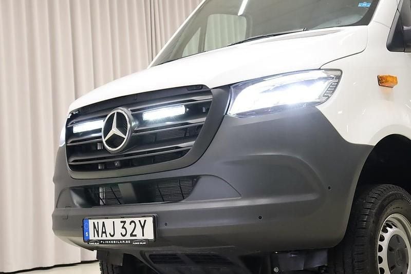Begagnad Mercedes Sprinter 190 HK (139 kW) 2024 Vit Van