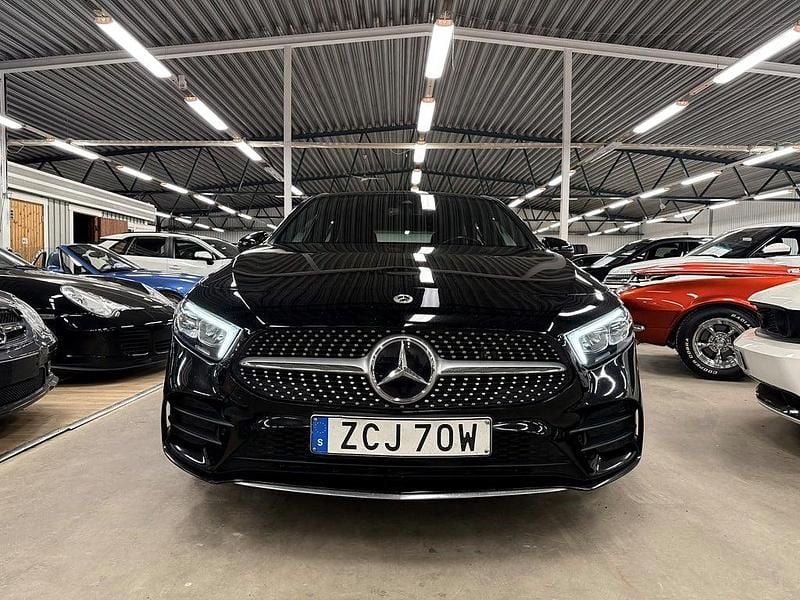 Begagnad Mercedes A250 AMG 160 HK (117 kW) 2022 Svart Halvkombi