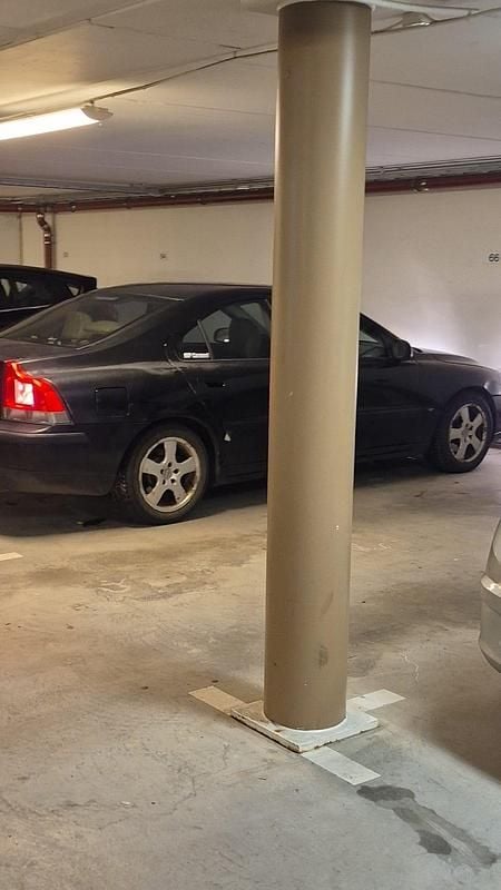 Begagnad 2001 Volvo S60 Sedan | 9 000 kr (Superpris) - Bild 1/2