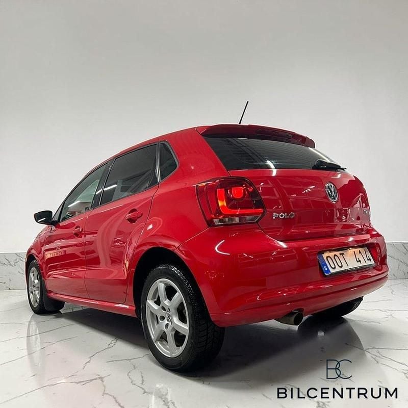 Begagnad VW Polo 90 HK (66 kW) 2012 Röd Halvkombi