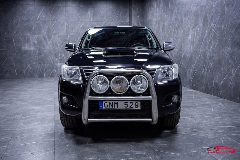 Begagnad Toyota HiLux 171 HK (125 kW) 2012 Svart Pickup