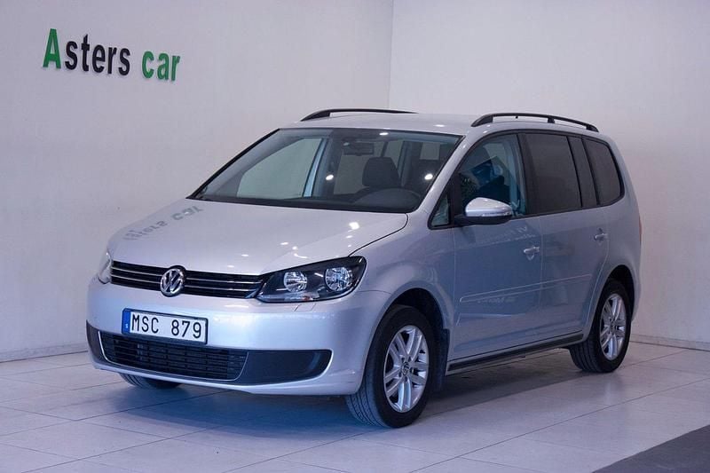Silver Begagnad 2011 VW Touran Minibuss | 69 900 kr (Marknadspris) - Bild 1/4