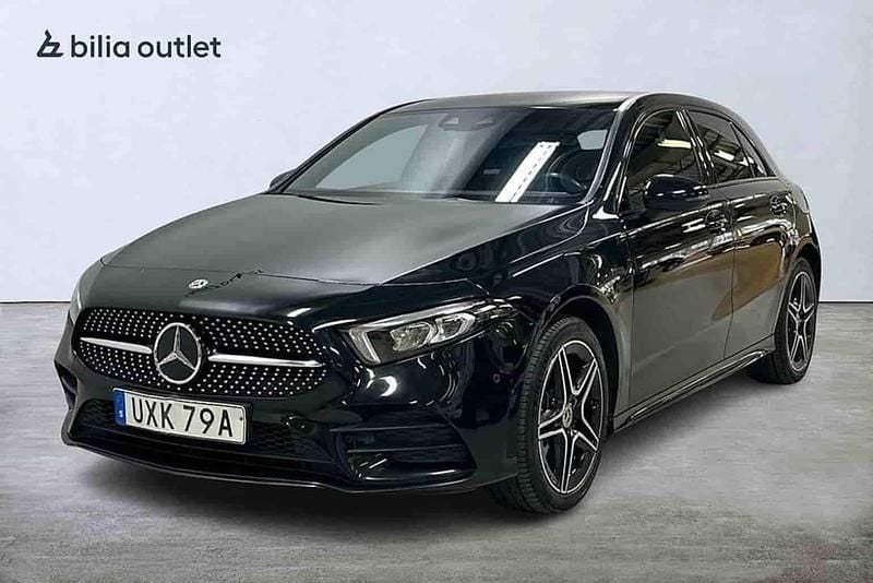 Svart Begagnad 2021 Mercedes A250 Halvkombi | 249 900 kr - Bild 1/1