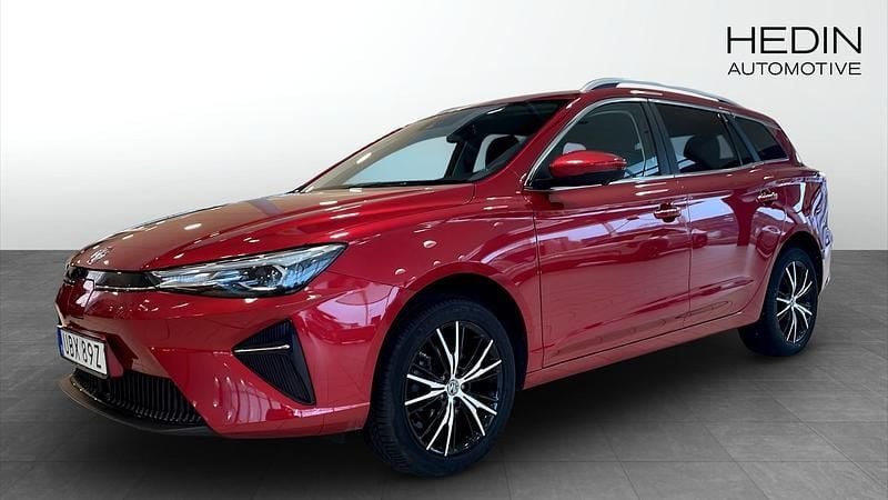 Röd Begagnad 2022 MG MG5 EV Luxury Kombi | 229 900 kr (Dyr) - Bild 1/4