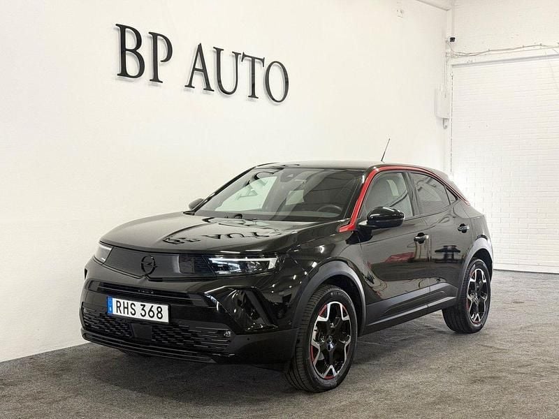 Svart Begagnad 2022 Opel Mokka GS Line SUV | 199 900 kr (Bra pris) - Bild 1/4