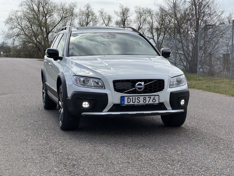 Begagnad Volvo XC70 Standard 181 HK (133 kW) 2015 Vit SUV