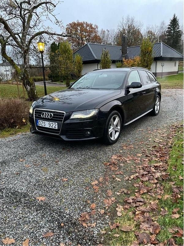 Svart Begagnad 2011 Audi A4 Proline Kombi | 73 000 kr (Marknadspris) - Bild 1/4
