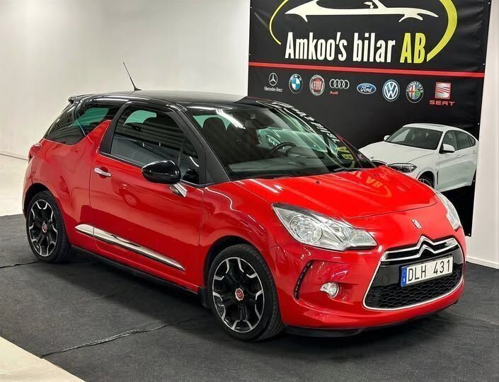Röd Begagnad 2011 Citroën DS3 Halvkombi | 49 900 kr (Marknadspris) - Bild 1/4