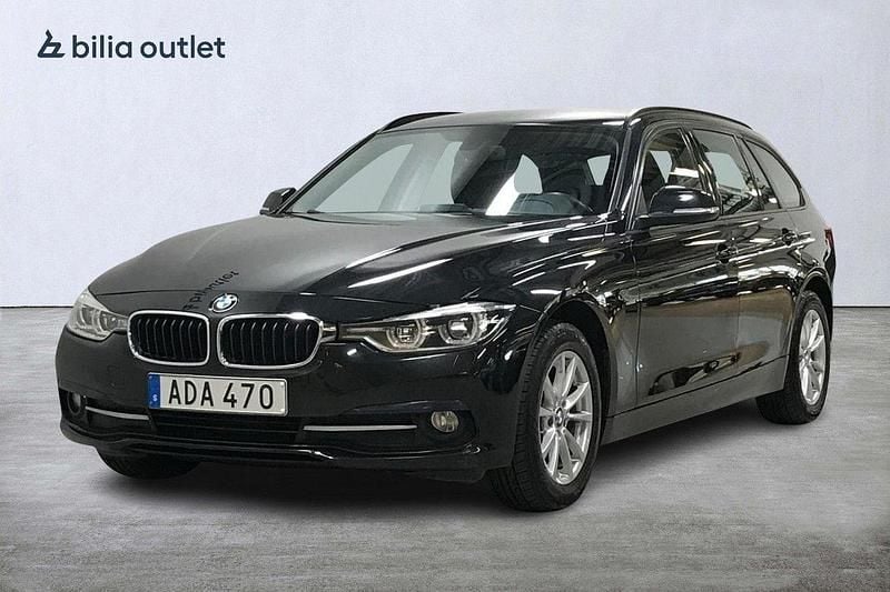 Svart Begagnad 2016 BMW 318 Sport Line Kombi | 144 900 kr (Marknadspris) - Bild 1/4