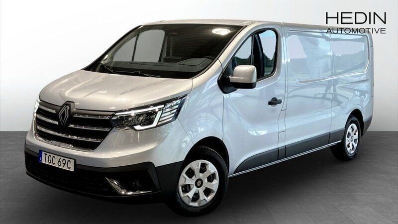 Grå (grey) Ny 2024 Renault Trafic Van | 412 375 kr - Bild 1/4