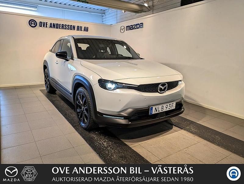 Vit Begagnad 2022 Mazda MX30 Sky SUV | 164 900 kr (Marknadspris) - Bild 1/4