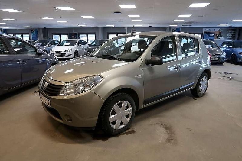 Begagnad Dacia Sandero 87 HK (63 kW) 2009 Grå Halvkombi