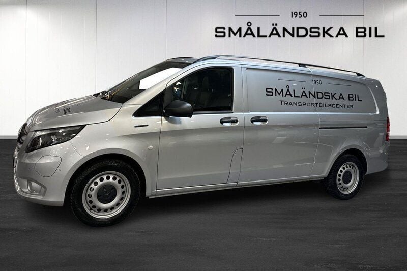 Begagnad Mercedes e-Vito 150 kW (204 HK) 2023 Silver Minibuss