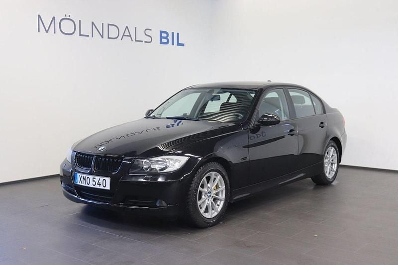 Svart Begagnad 2006 BMW 320 Advantage Sedan | 59 900 kr (Lite dyr) - Bild 1/4
