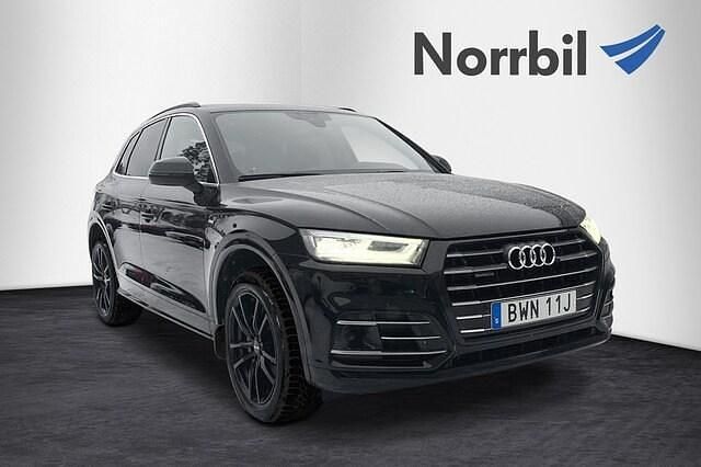 Begagnad Audi Q5 Competition 252 HK (185 kW) 2020 Brilliantsvart SUV