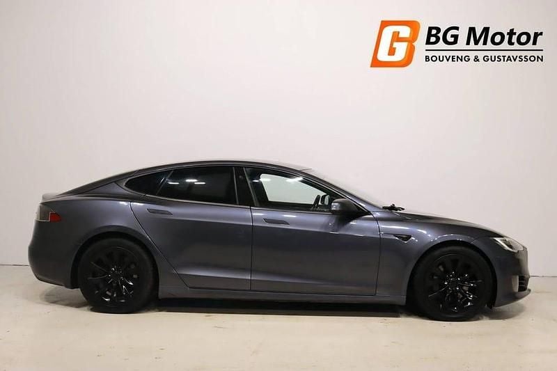 Begagnad Tesla Model S 386 kW (525 HK) 2017 Grå Halvkombi