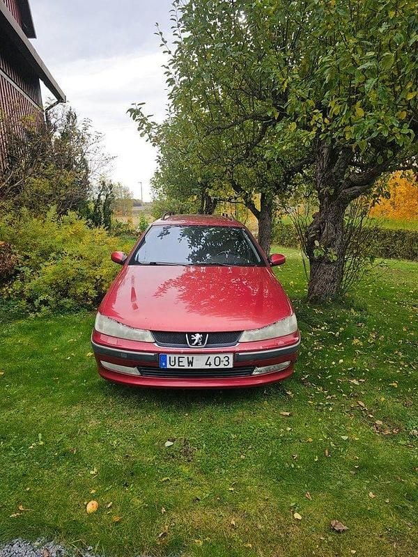 Röd Begagnad 2003 Peugeot 406 Kombi | 20 000 kr - Bild 1/4
