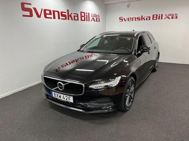 Svart Begagnad 2020 Volvo V90 Momentum Kombi | 249 000 kr (Lite dyr) - Bild 1/4