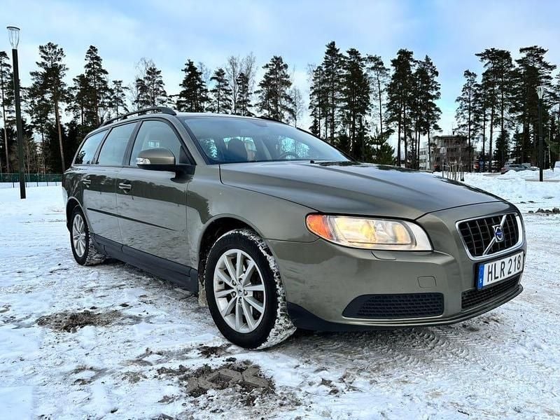 Begagnad 2009 Volvo V70 Kombi | 55 900 kr (Bra pris) - Bild 1/4