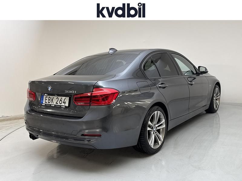 Begagnad BMW 330 Sport Line 2018 Grå Sedan