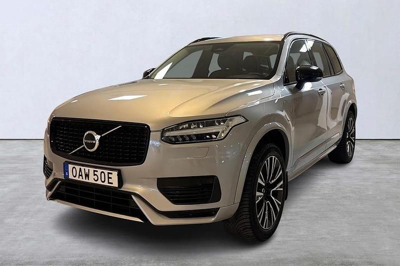 Silver Begagnad 2023 Volvo XC90 Plus SUV | 619 900 kr - Bild 1/4