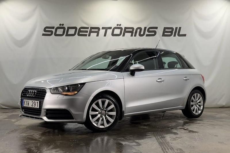Begagnad Audi A1 Sportback 86 HK (63 kW) 2012 Silver Halvkombi