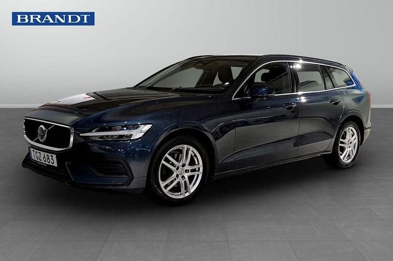 Blå Begagnad 2023 Volvo V60 Core Kombi | 324 900 kr (Bra pris) - Bild 1/4