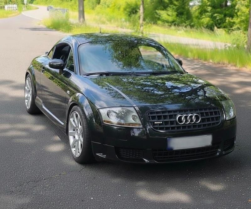 Svart Begagnad 2004 Audi TT Sportkupé | 135 000 kr - Bild 1/2