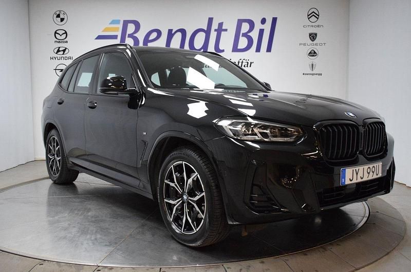 Safirsvartmetallic Begagnad 2023 BMW X3 M Sport SUV | 559 500 kr - Bild 1/3