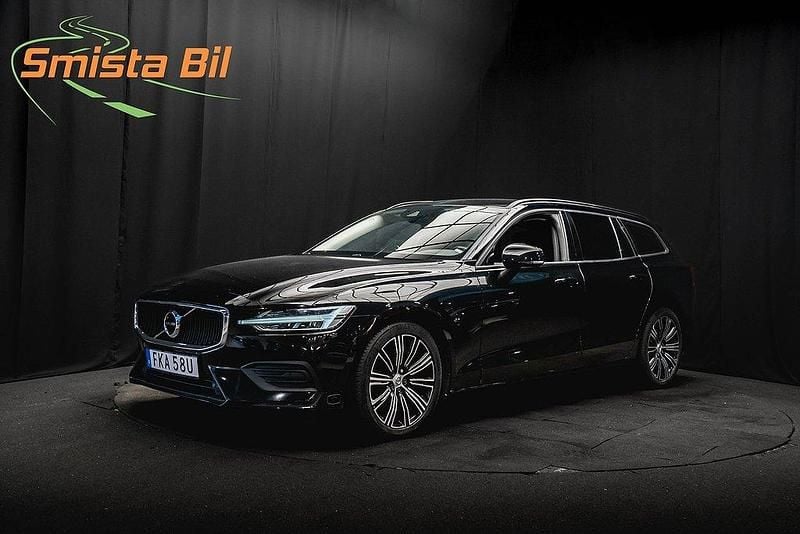Svart Begagnad 2019 Volvo V60 Kombi | 274 700 kr (Marknadspris) - Bild 1/3