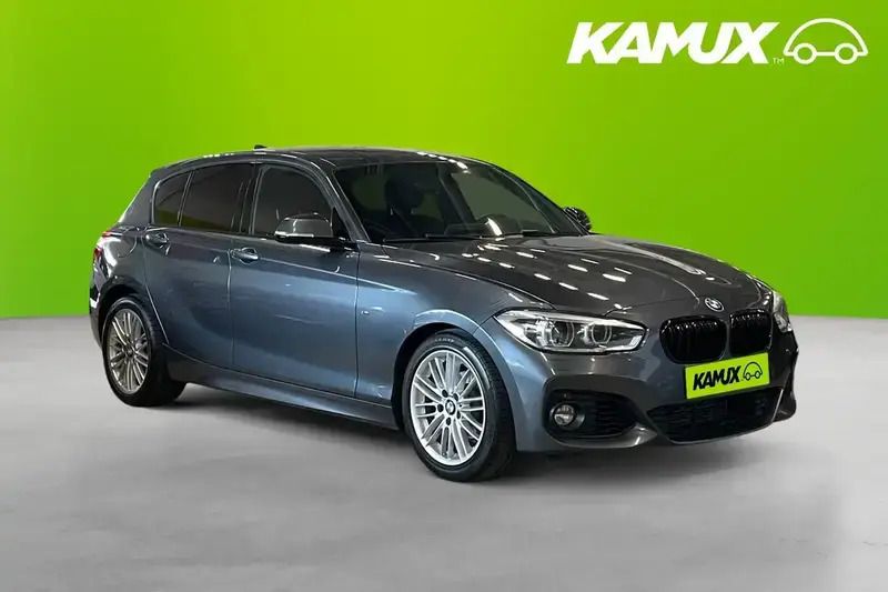 Silver/grå Begagnad 2019 BMW 118 M Sport Halvkombi | 148 900 kr (Bra pris) - Bild 1/4