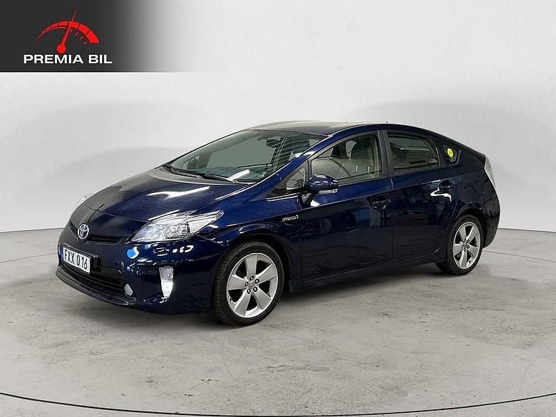 Begagnad Toyota Prius 136 HK (100 kW) 2015 Mörkblå Halvkombi