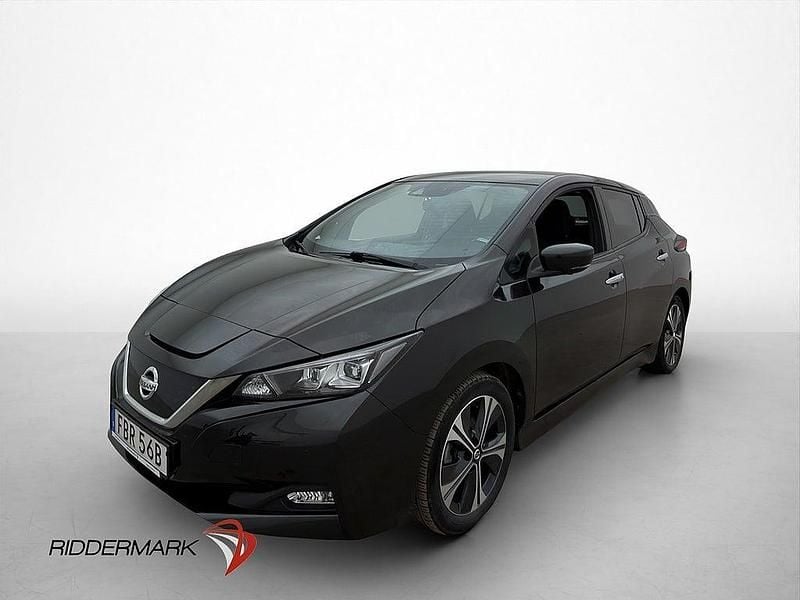 Begagnad Nissan Leaf 360º 110 kW (150 HK) 2021 Svart Halvkombi