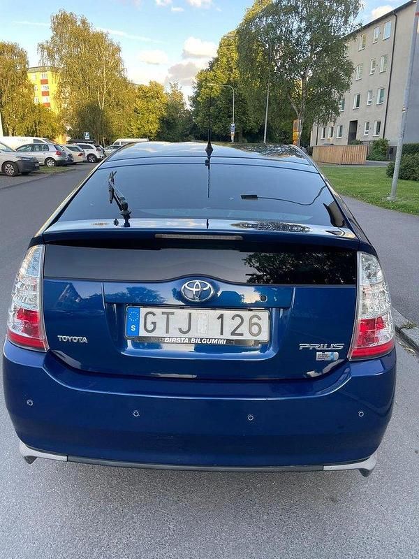 Blå Begagnad 2008 Toyota Prius Halvkombi | 62 000 kr (Marknadspris) - Bild 1/4