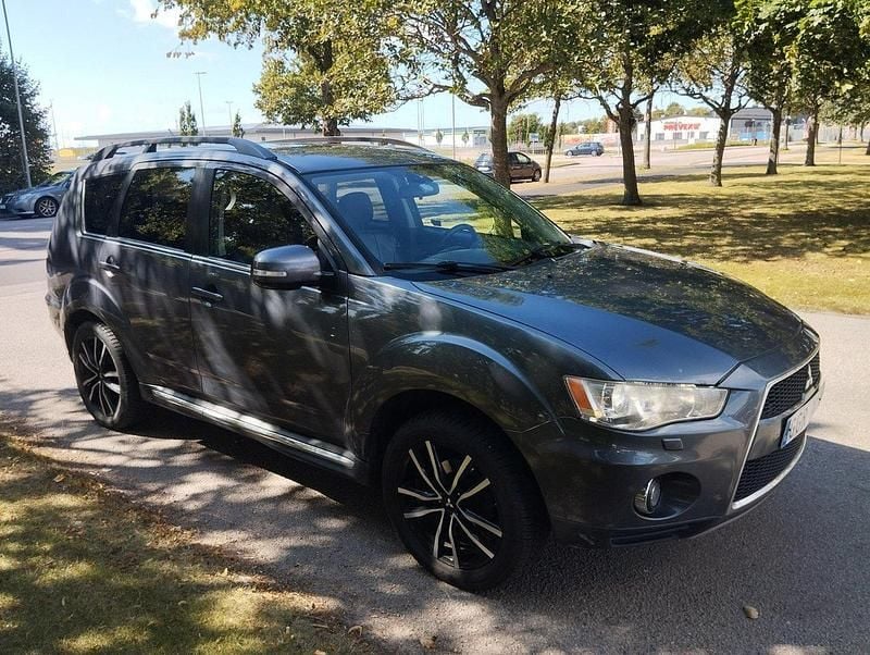 Begagnad 2011 Mitsubishi Outlander SUV | 55 000 kr (Marknadspris) - Bild 1/4