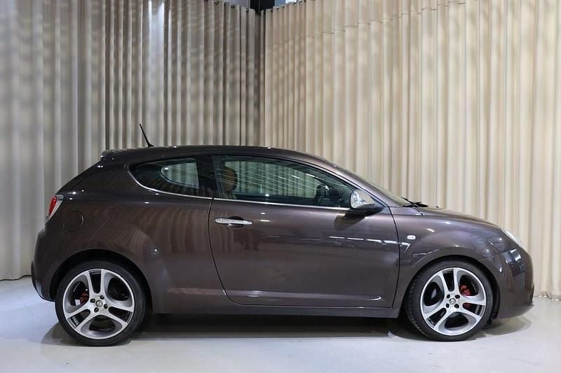 Begagnad Alfa Romeo MiTo 120 HK (88 kW) 2012 Brun Halvkombi