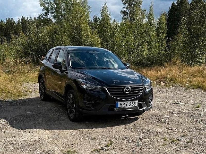 Svart Begagnad 2015 Mazda CX-5 SUV | 144 500 kr (Marknadspris) - Bild 1/4