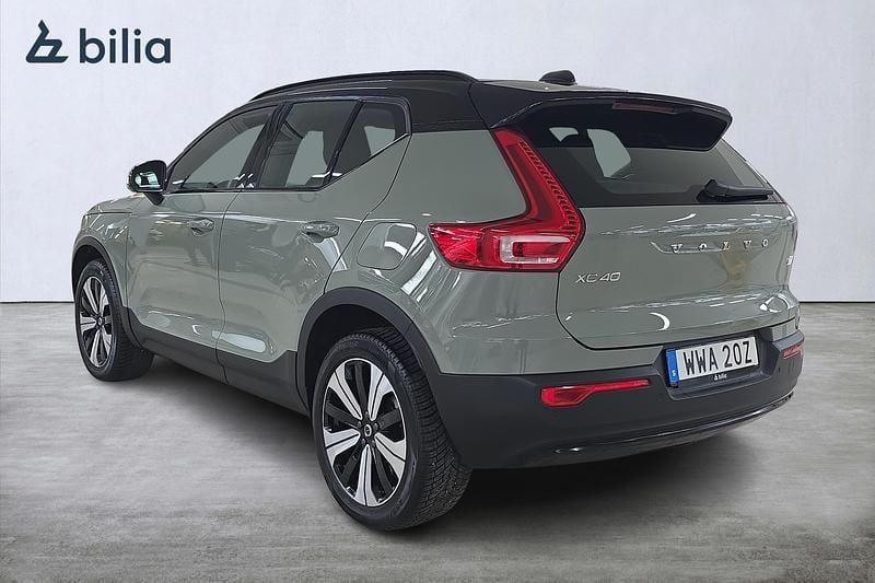 Begagnad Volvo XC40 Single Motor 185 kW (252 HK) 2023 Grön SUV