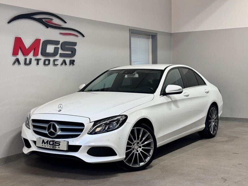 Vit Begagnad 2015 Mercedes C220 Sedan | 172 900 kr (Marknadspris) - Bild 1/4