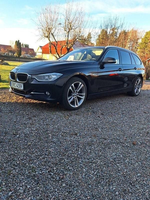Begagnad 2015 BMW 320 Sport Line Kombi | 108 000 kr (Bra pris) - Bild 1/4