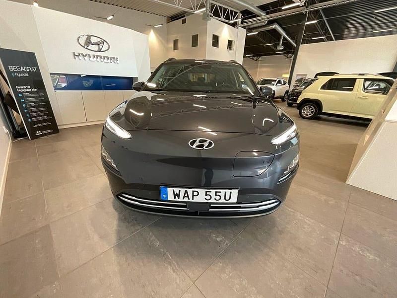 Begagnad Hyundai Kona Advanced 150 kW (204 HK) 2022 Gråmetallic SUV